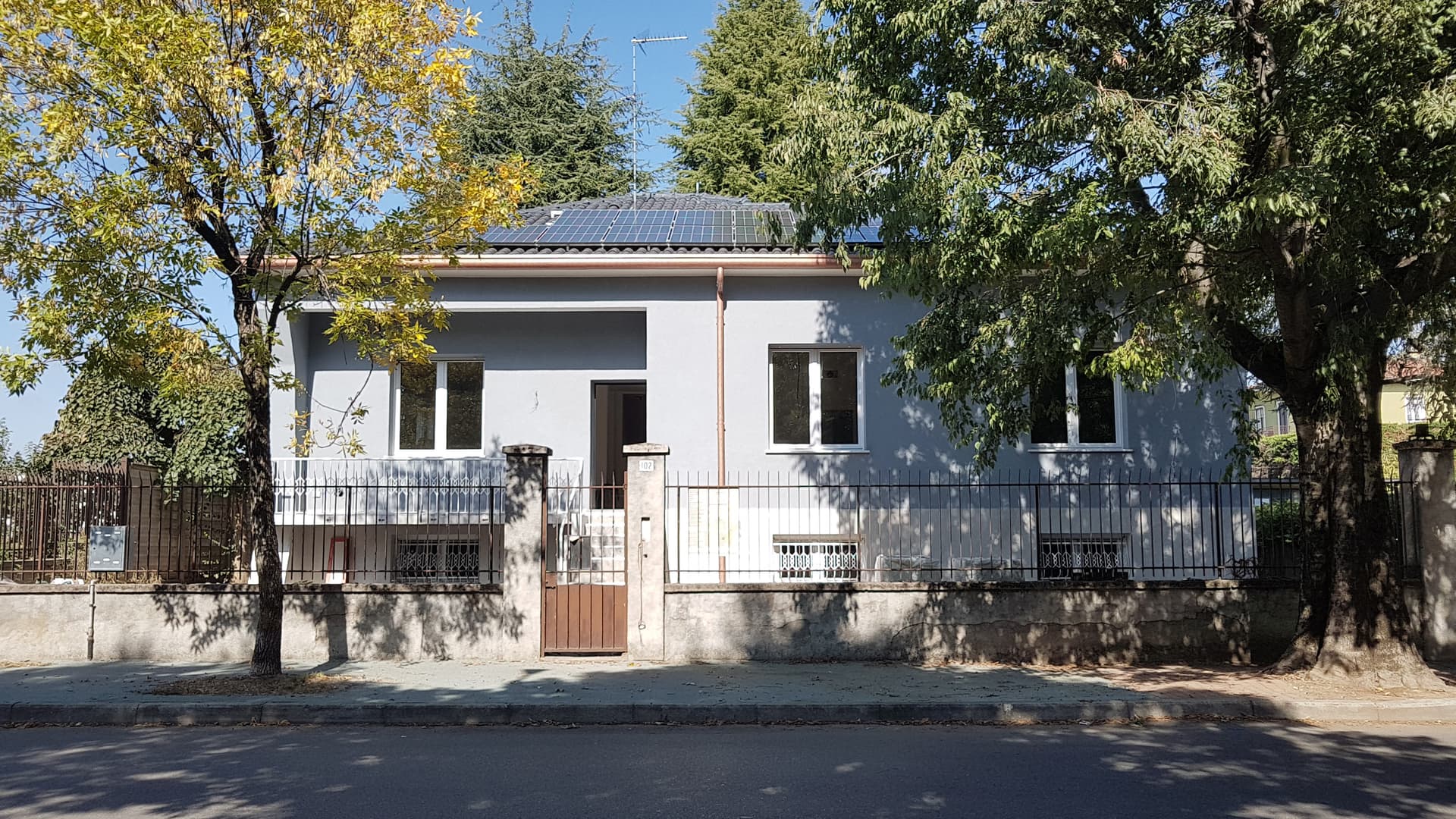 VILLA CON GIARDINO